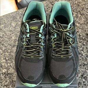 Women’s ASICS Classic Gel Venture 6